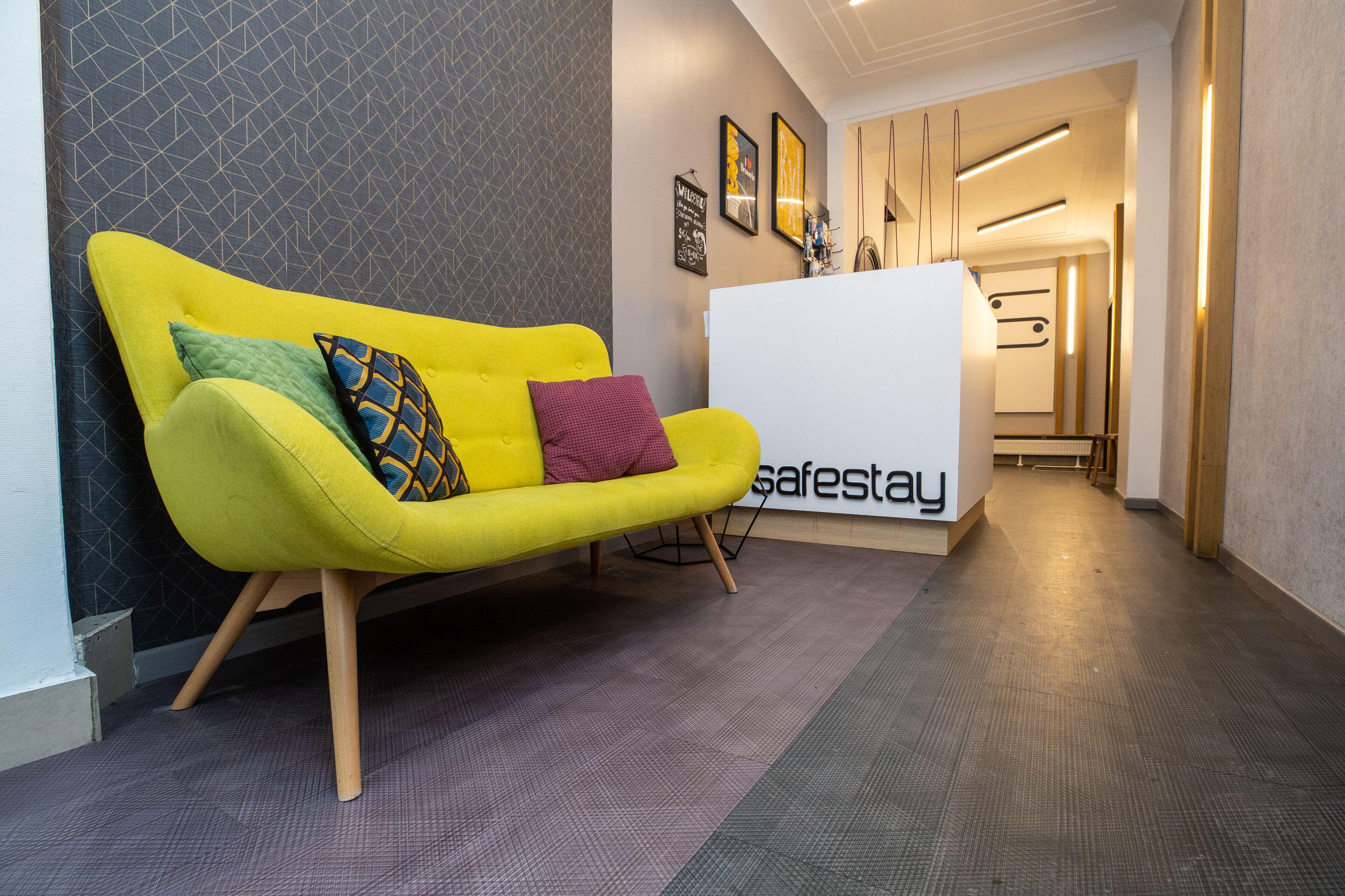 Safestay Grand Place Hotel