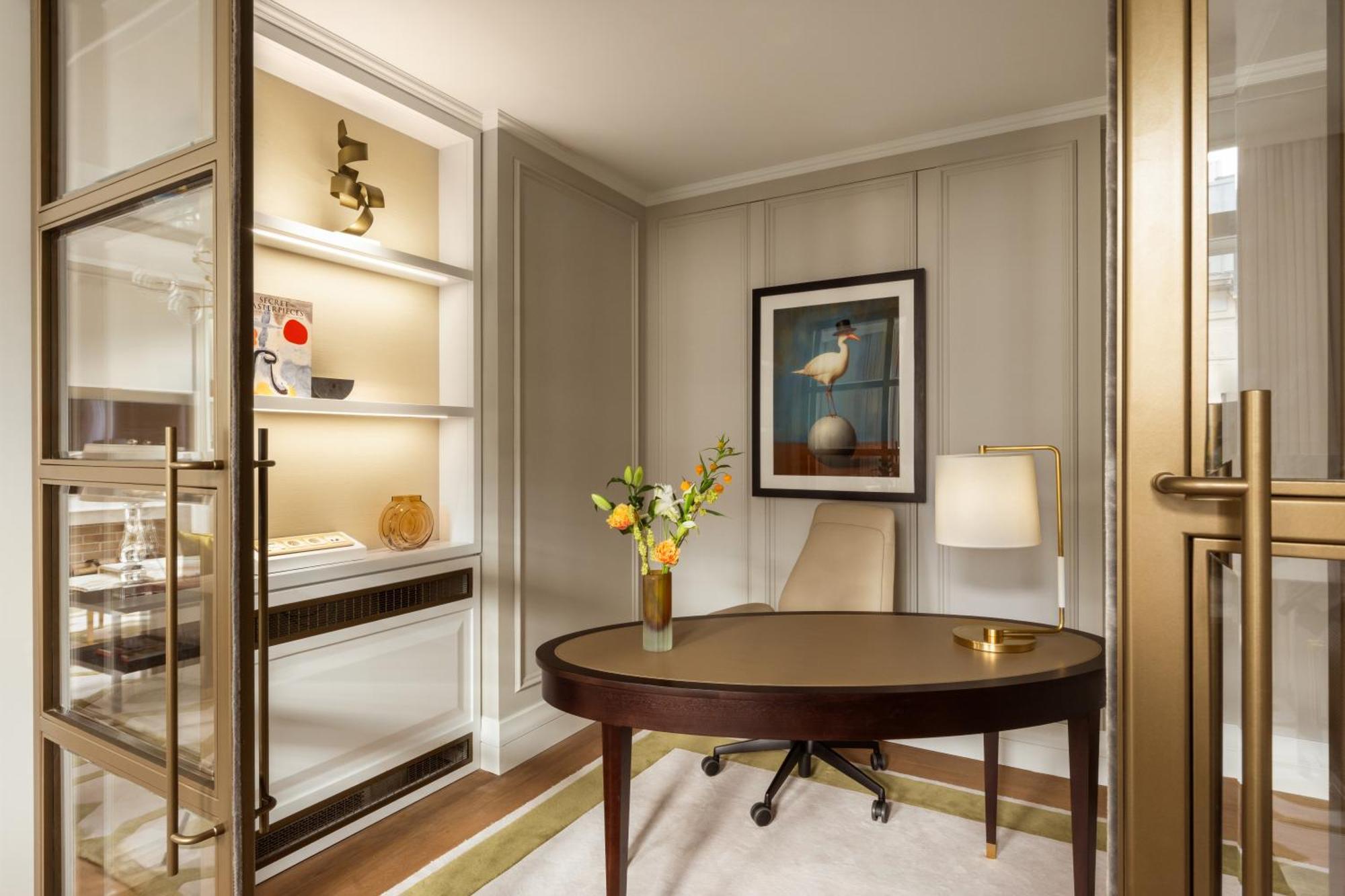 Corinthia Grand Astoria Hotel 5*