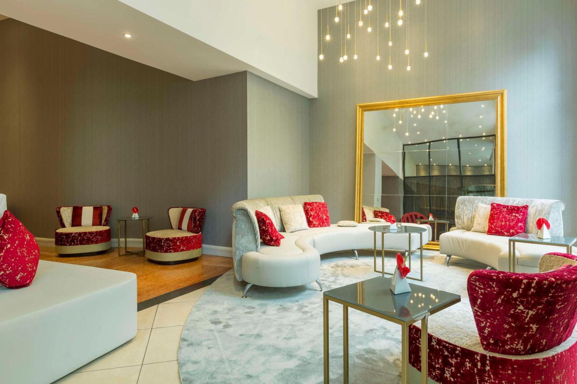 Nh Collection Centre Hotel