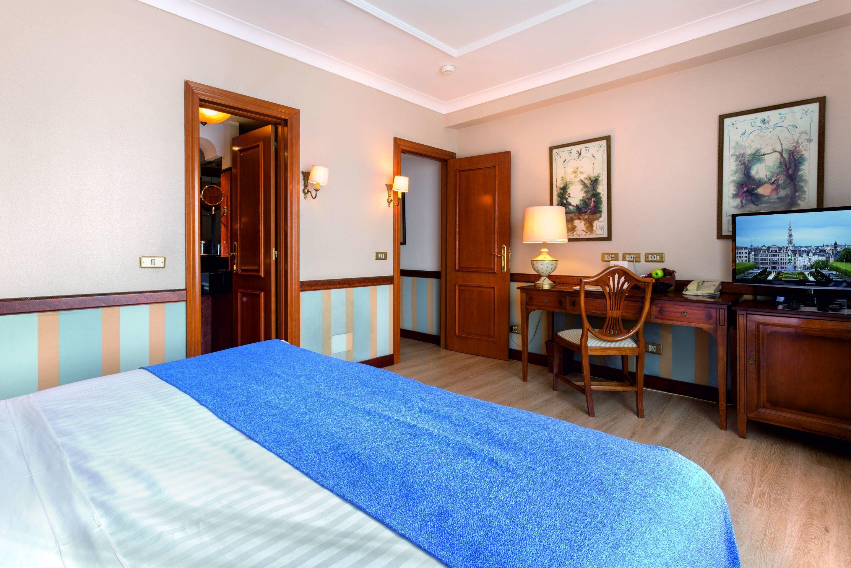 Avenue Louise Trademark Collection By Wyndham Hotel 4*