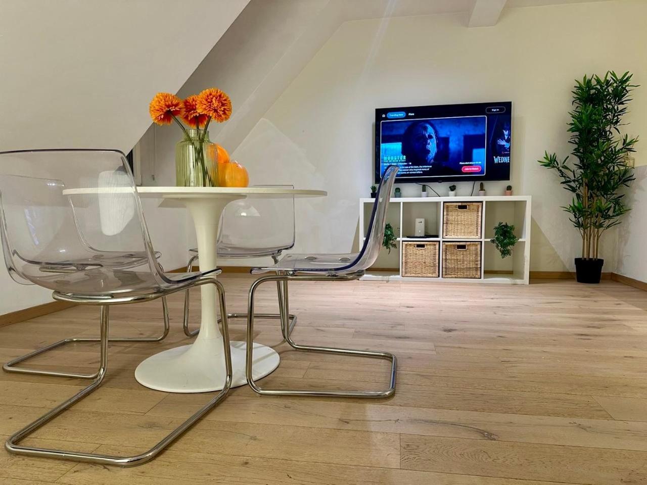 The Experience - 2 Bedroom Bright, Spacious & * Brussels