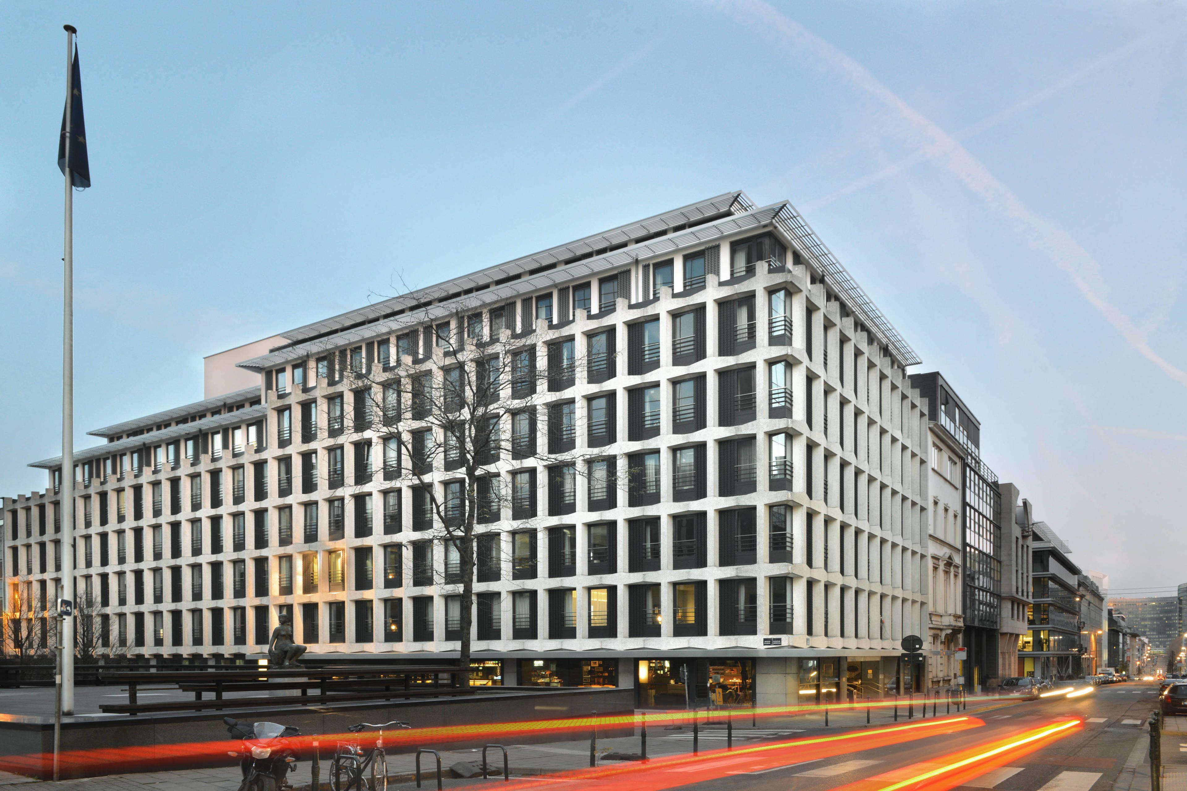 Courtyard By Marriott Eu Hotel