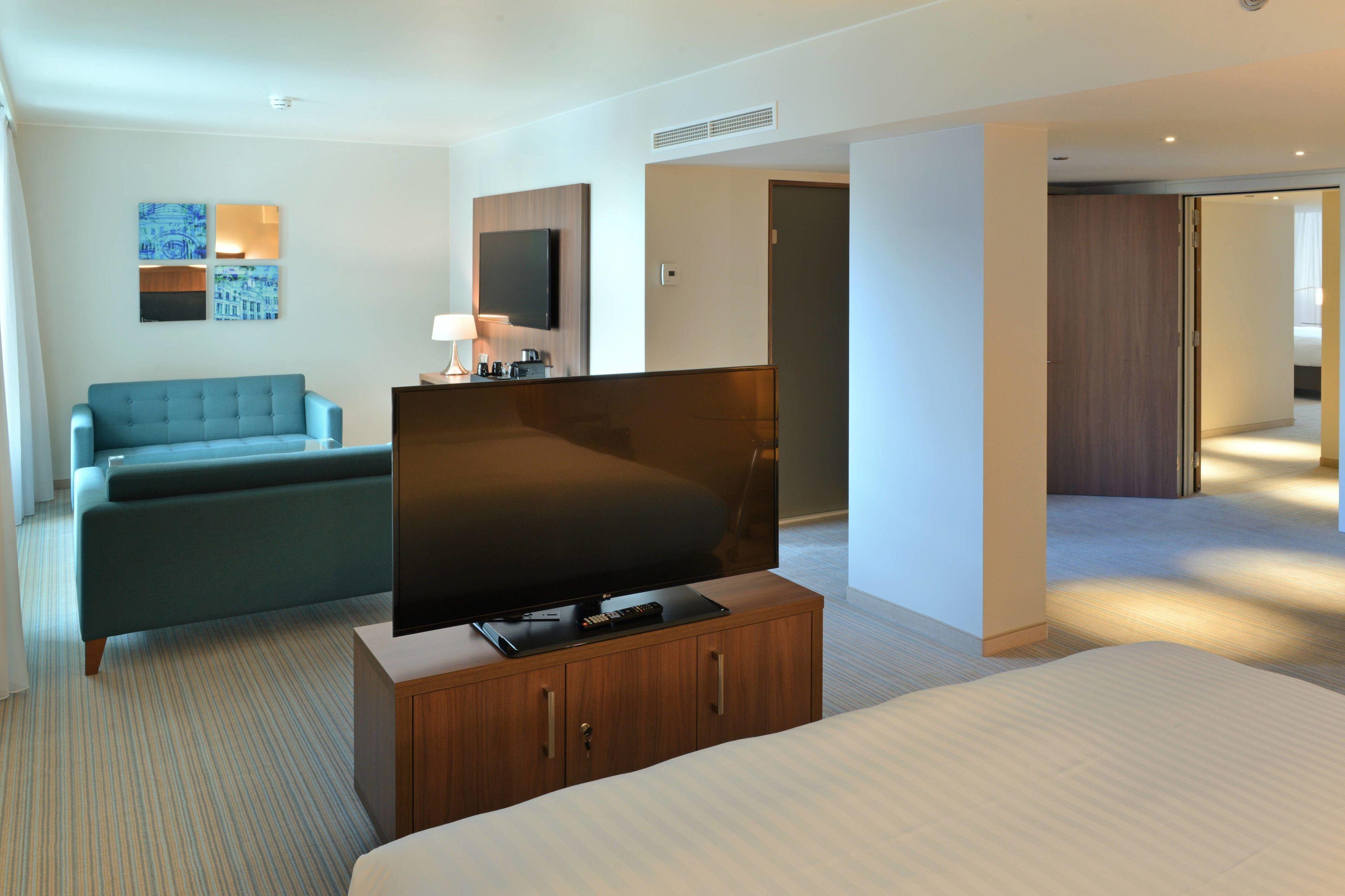 Courtyard By Marriott Eu Hotel