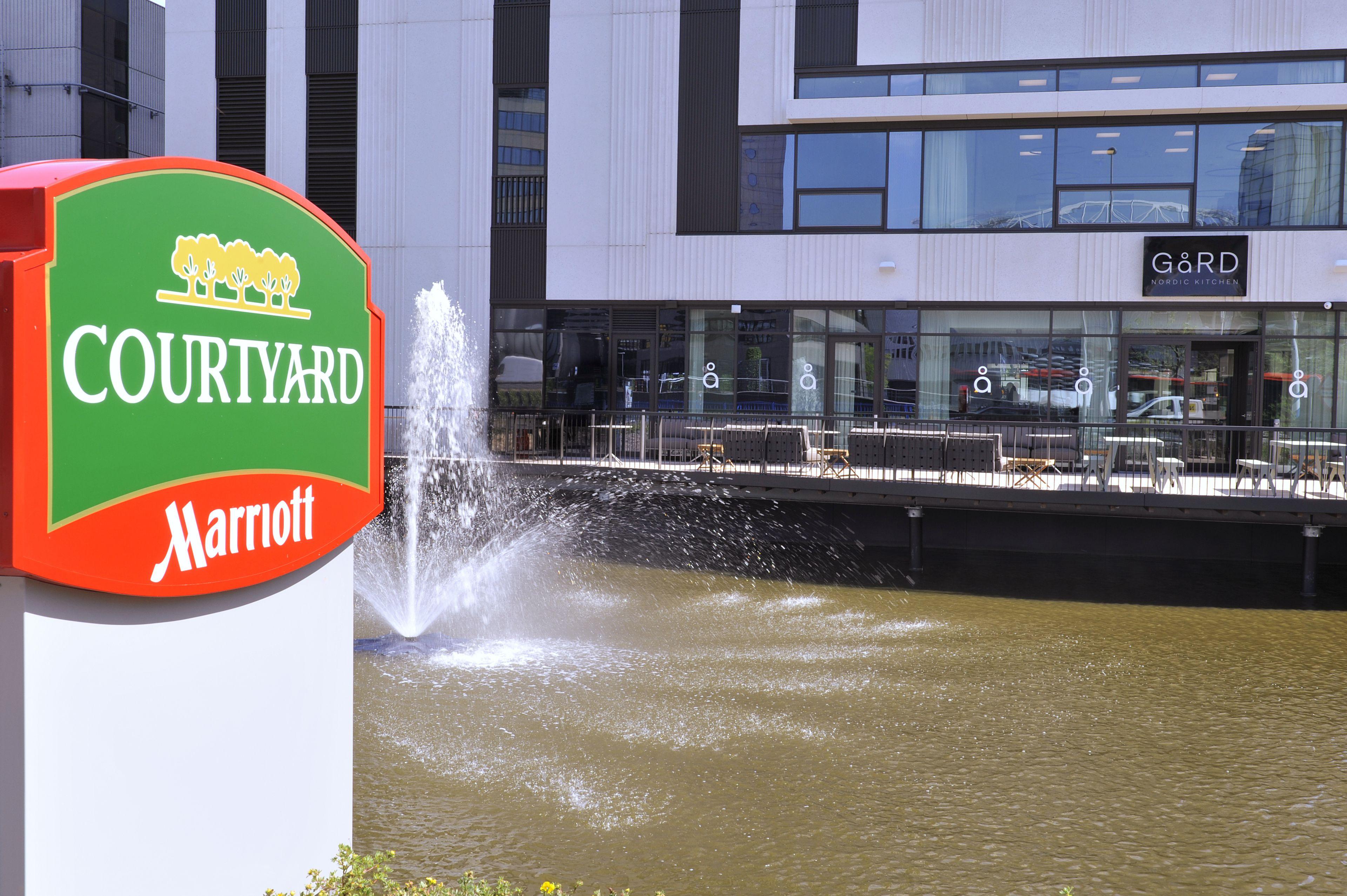 Courtyard By Marriott Eu Hotel 4*