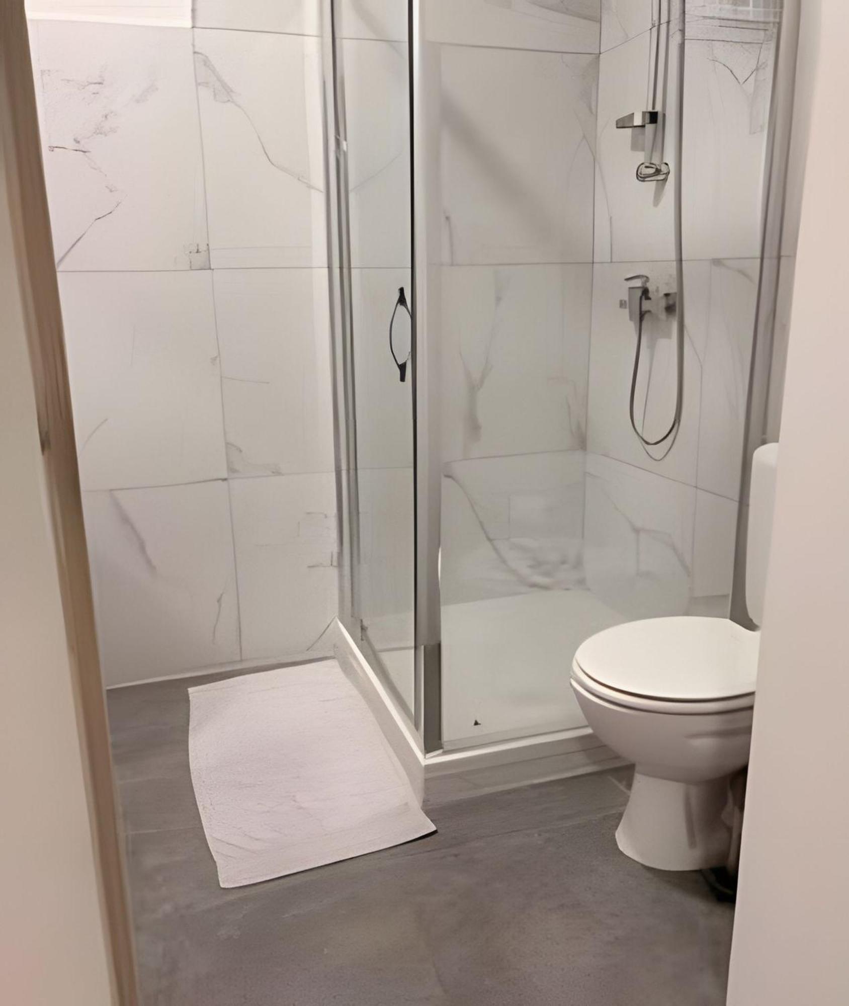 Cozy Private With Terrace & Workspace Brussels