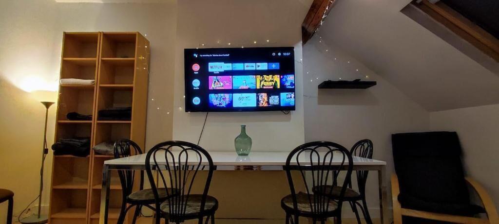 European District Guest house