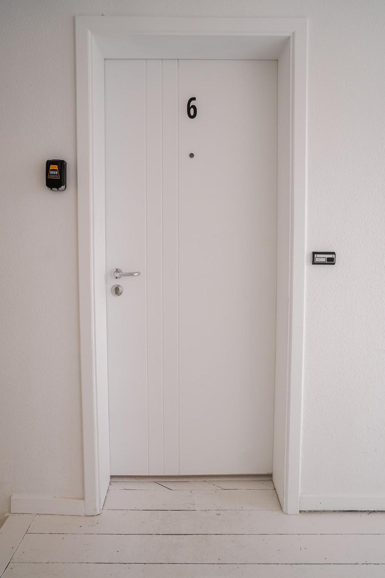 Luxembourg 6 Brussels