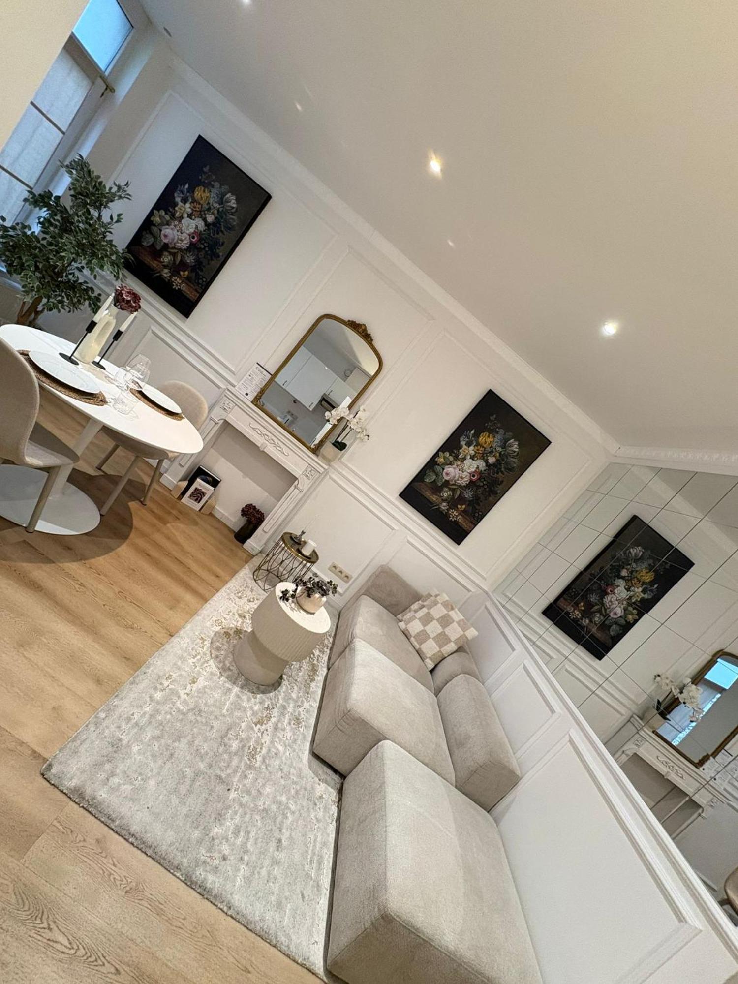 Charming Studio, Perfect Getaway Apartment Brussels