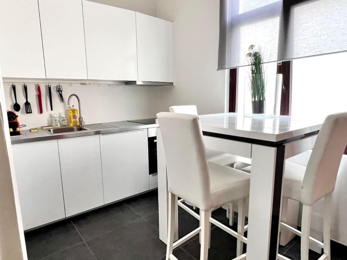 Chic Heart Of The With Balcony *