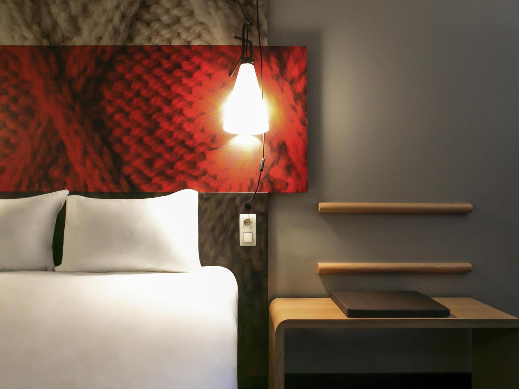 Ibis Off Grand'place Hotel 3*