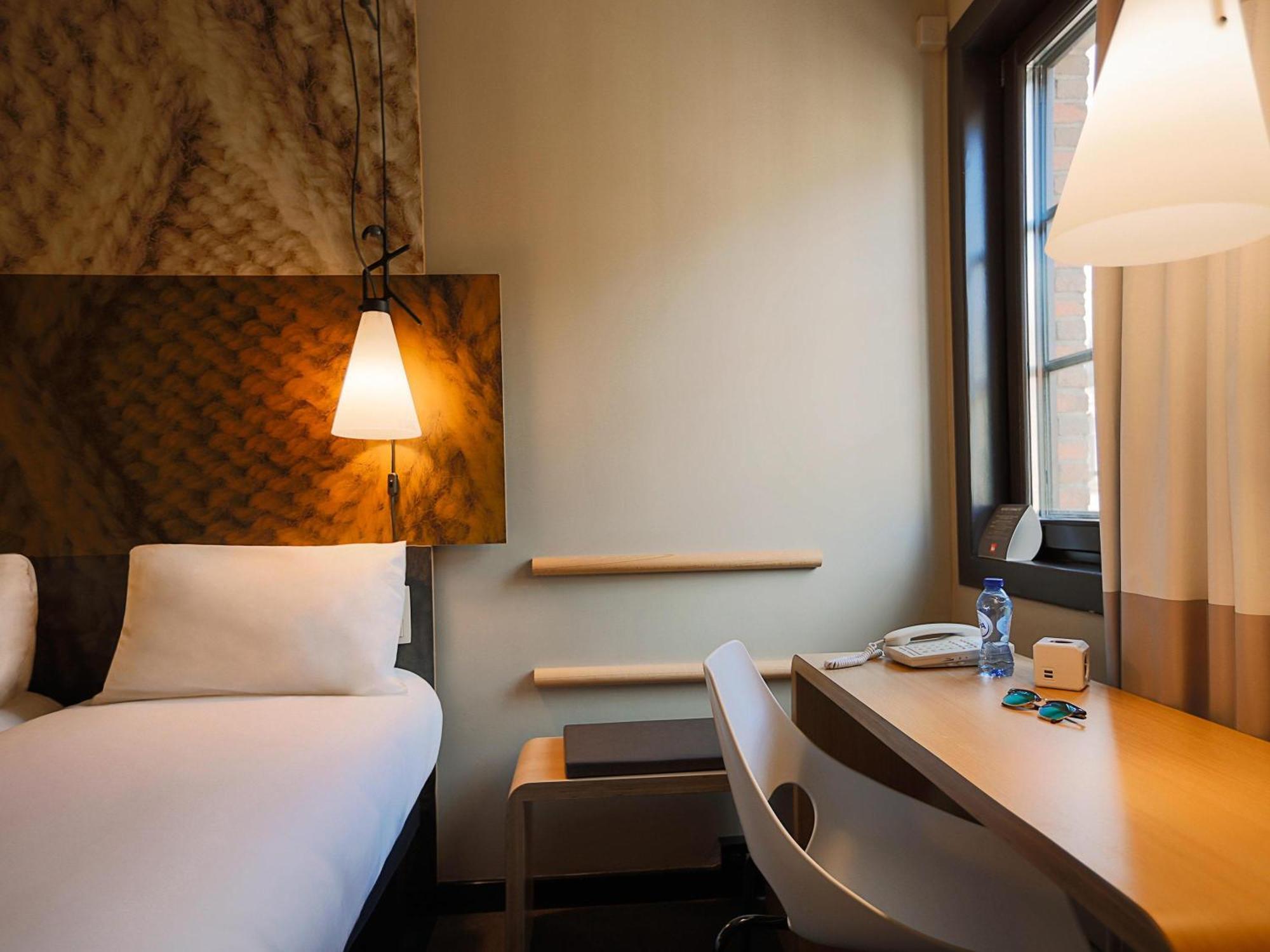 Ibis Off Grand'place 3*