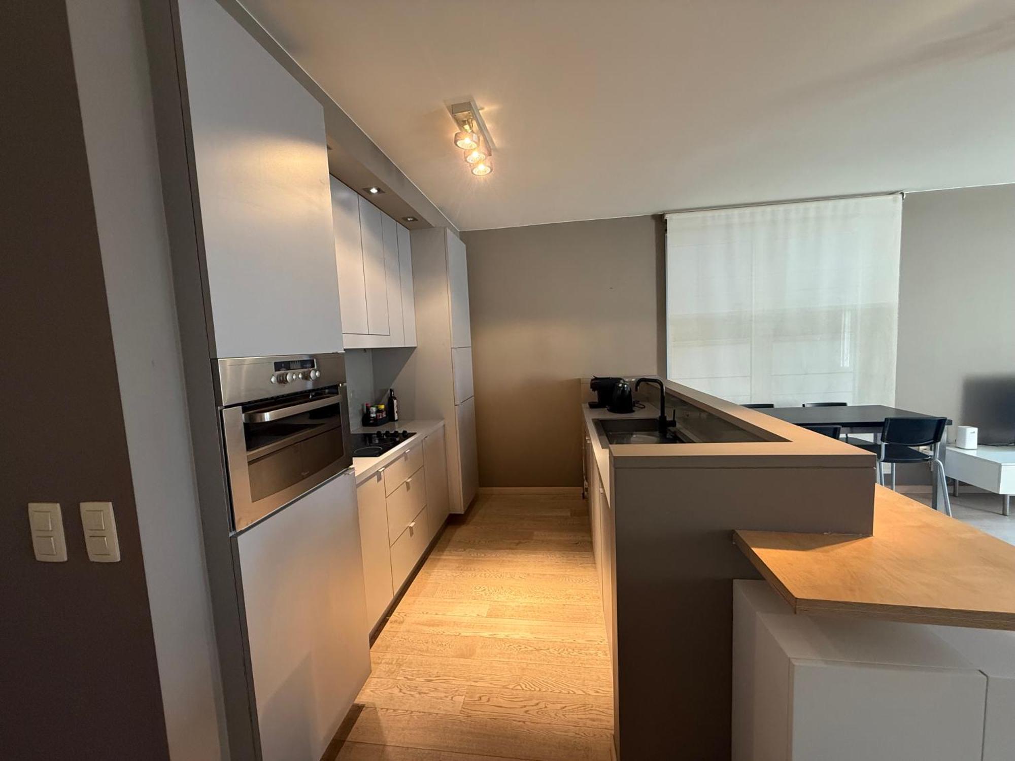 Golden Pearl In Centre Of * Brussels