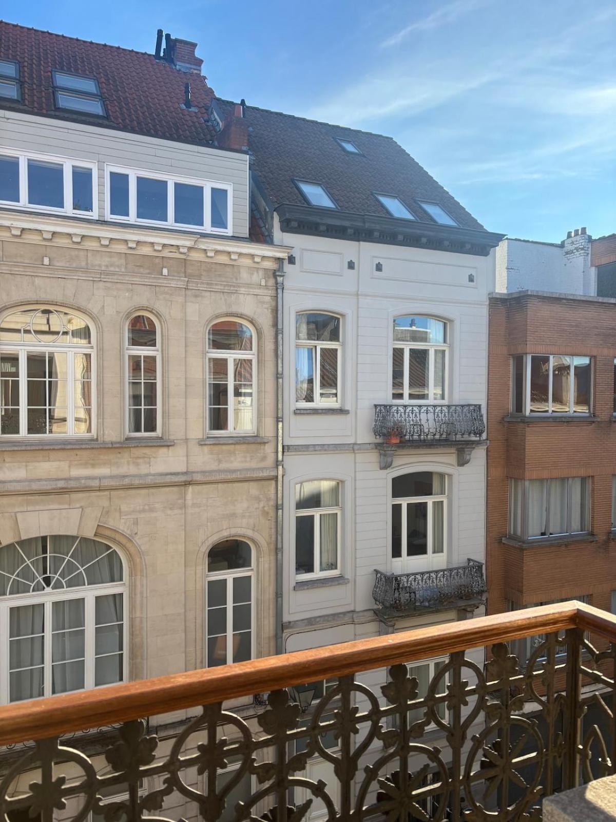 Cosy In Near Chatelain Brussels