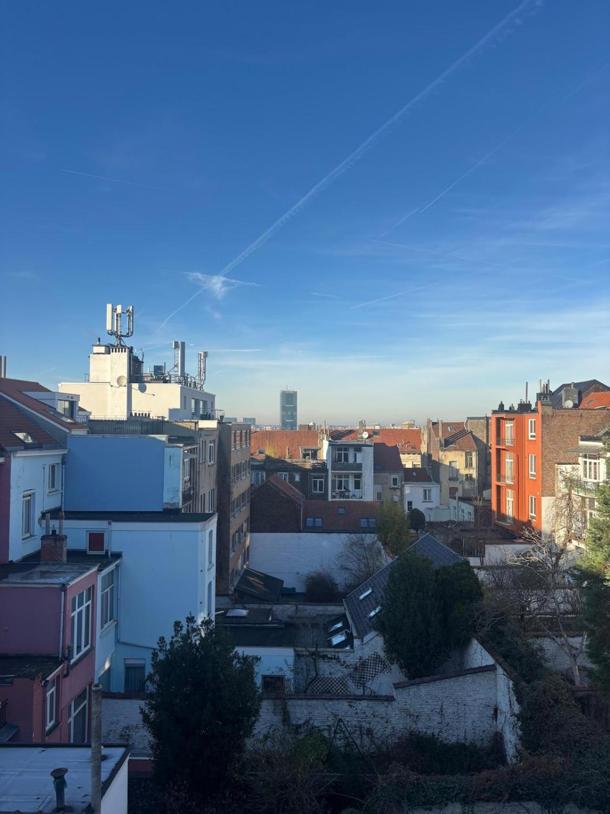 Cosy In Near Chatelain Apartment *