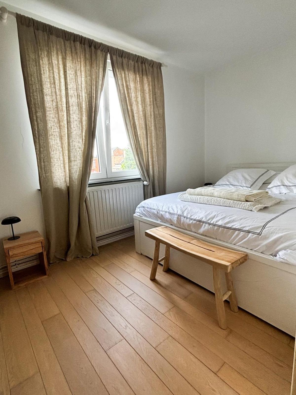 Cosy In Near Chatelain Apartment Brussels