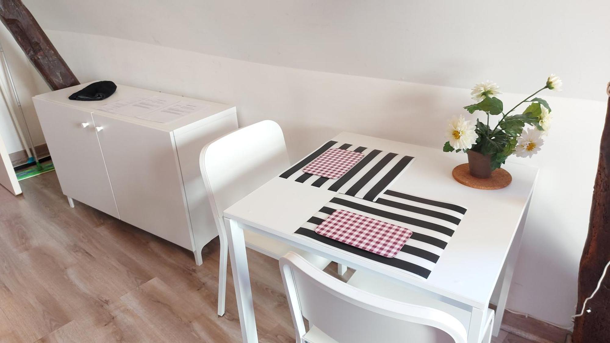 Apartment Chez Esmara Et Philippe Fourche Brussels