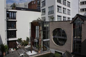 Yawn Apartment *