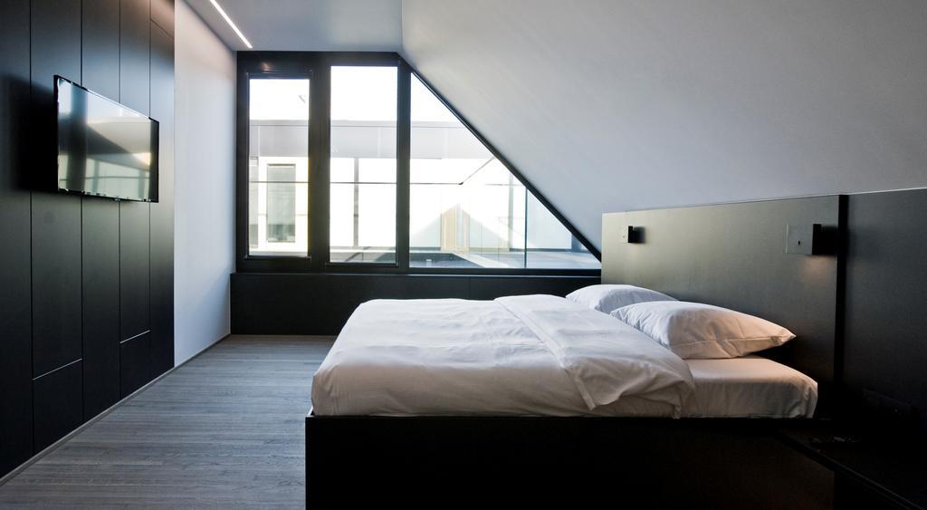 Sleep Well Youth Hostel *