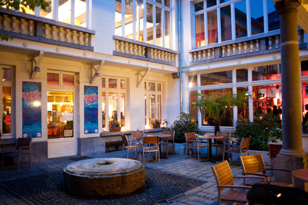 Hi Jacques Brel Hostel
