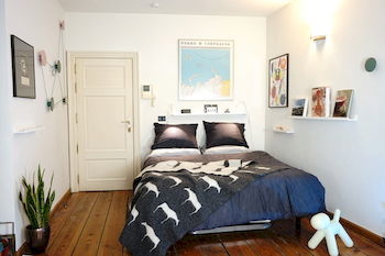 Yawn Apartment