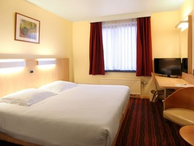 Astrid Centre Hotel 3*