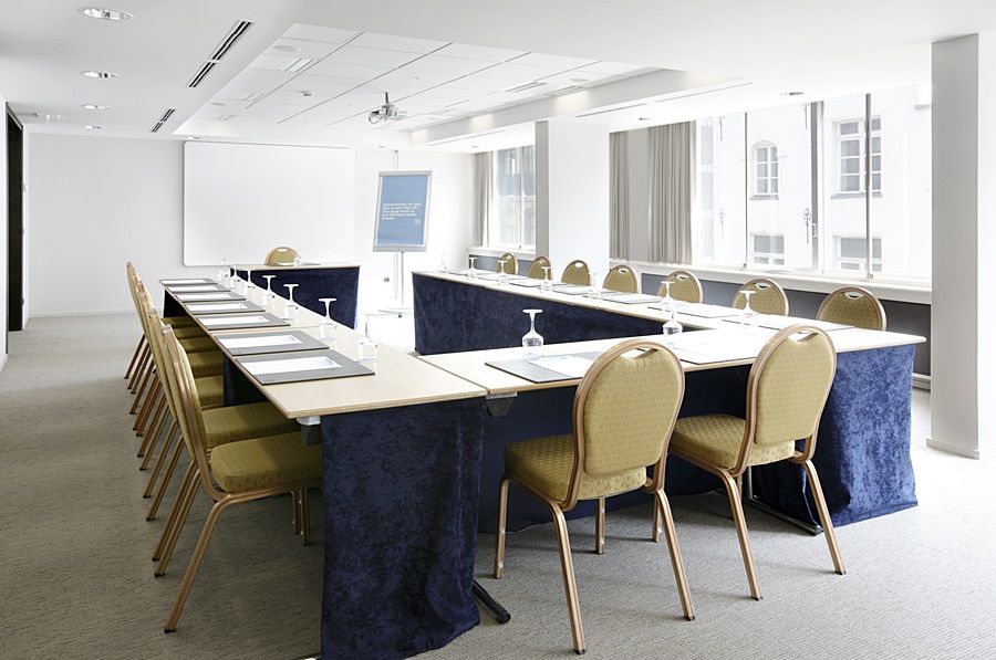 Hotel Nh Collection Centre 4*