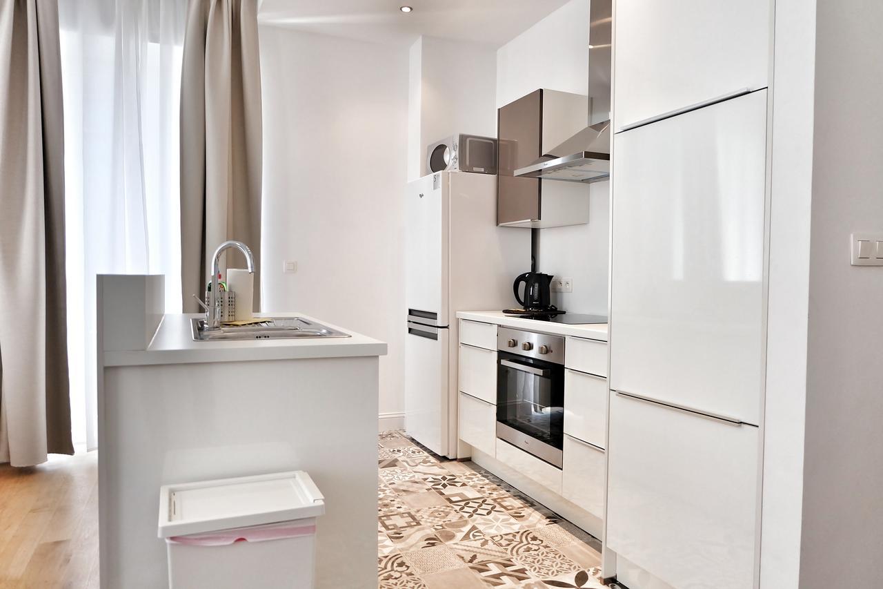 Spot Khách sạn hẻo lánh Brussels