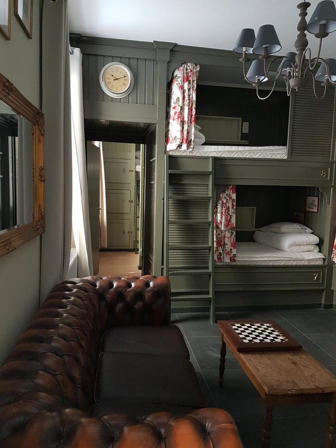 Galia Hostel *