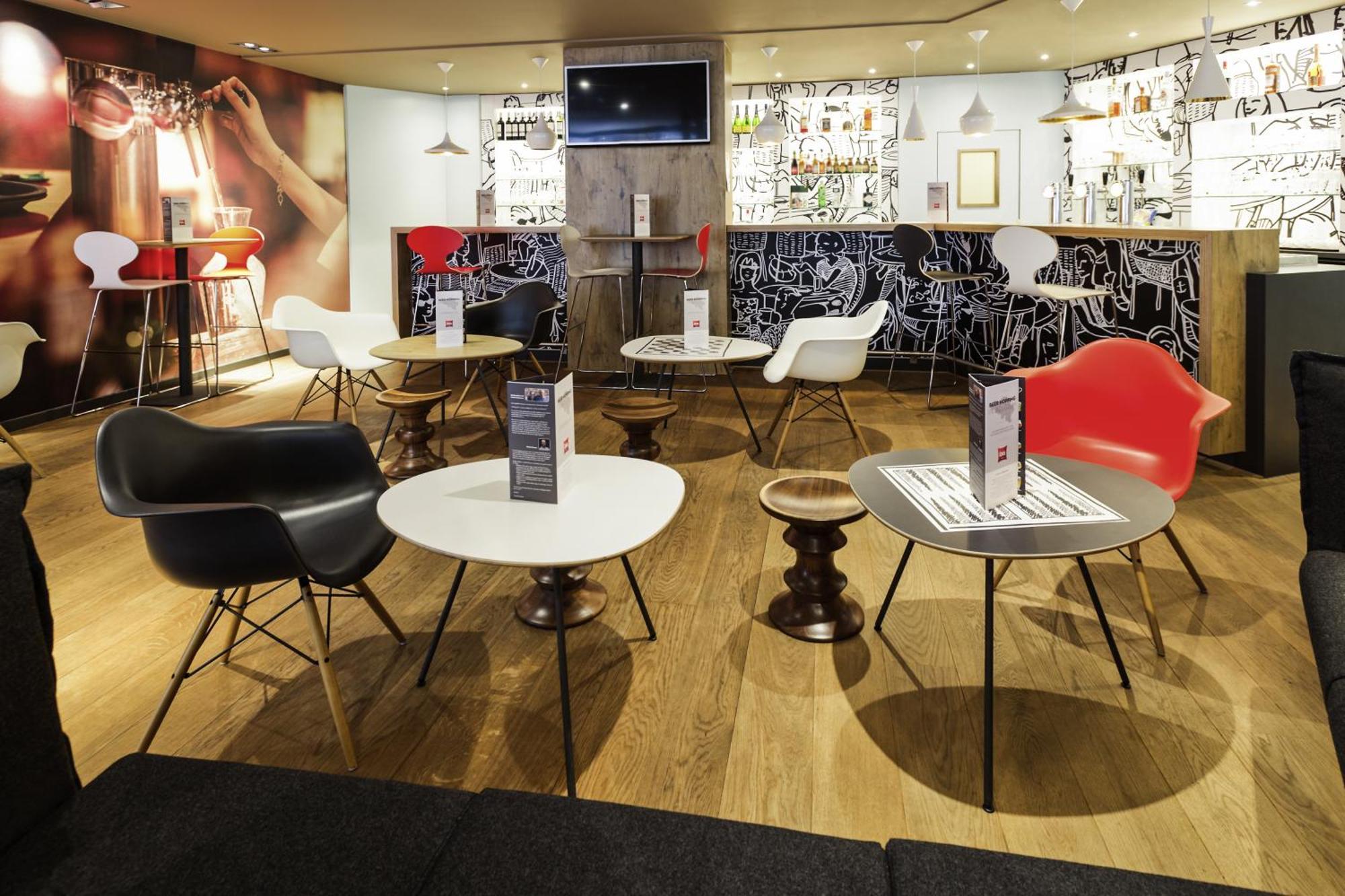 Ibis Centre Hotel 3*