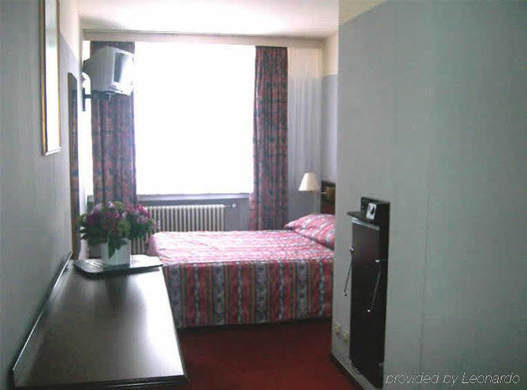 Slina Brussels 3*