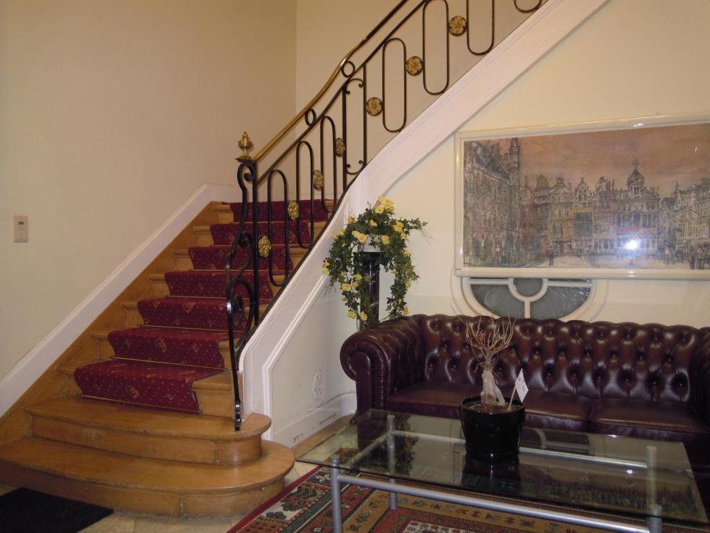 Marie Therese Apartment