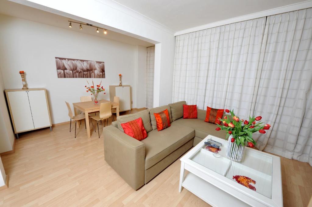 European Union Flat *