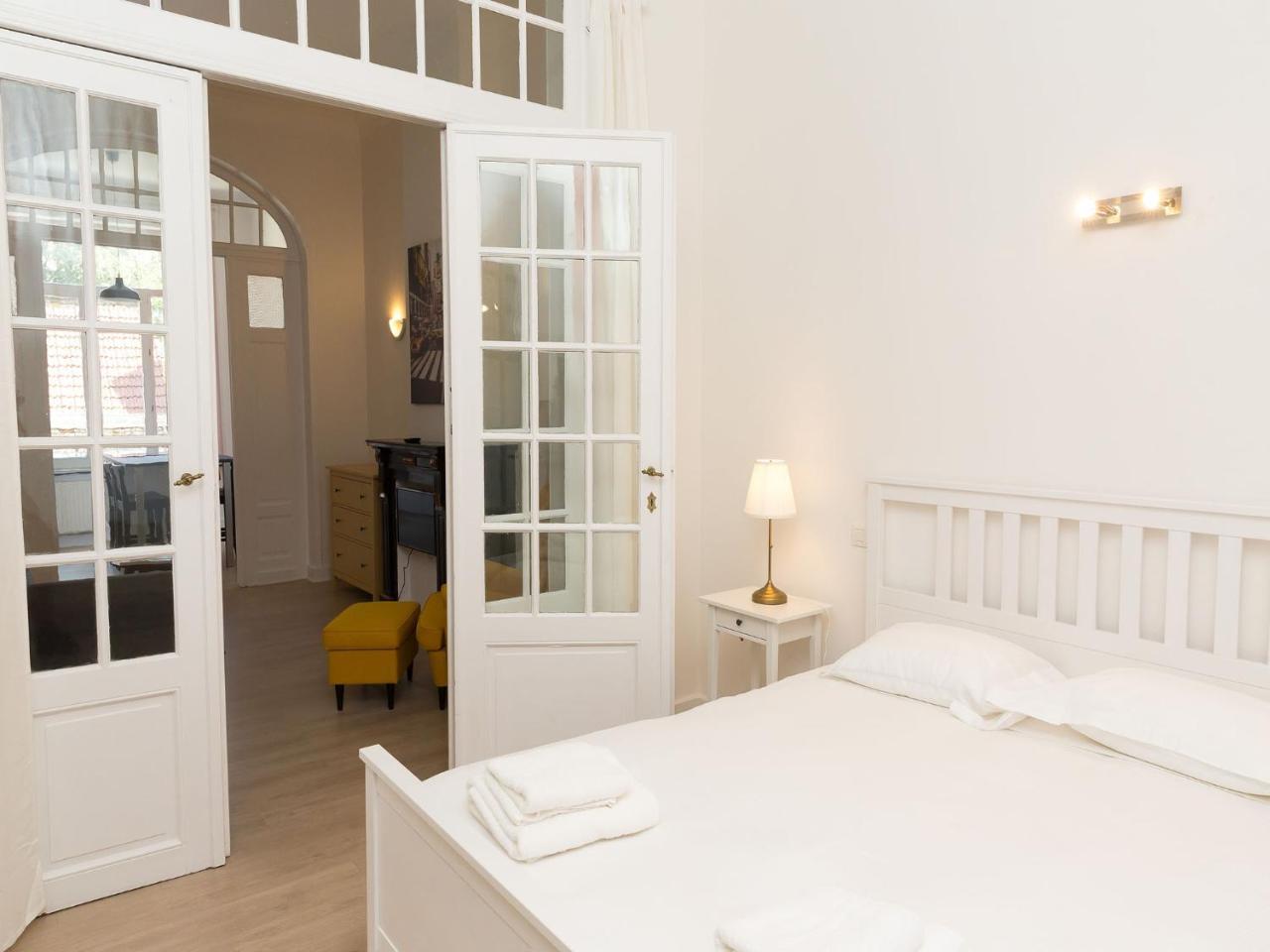 Lantsheere Halldis * Brussels