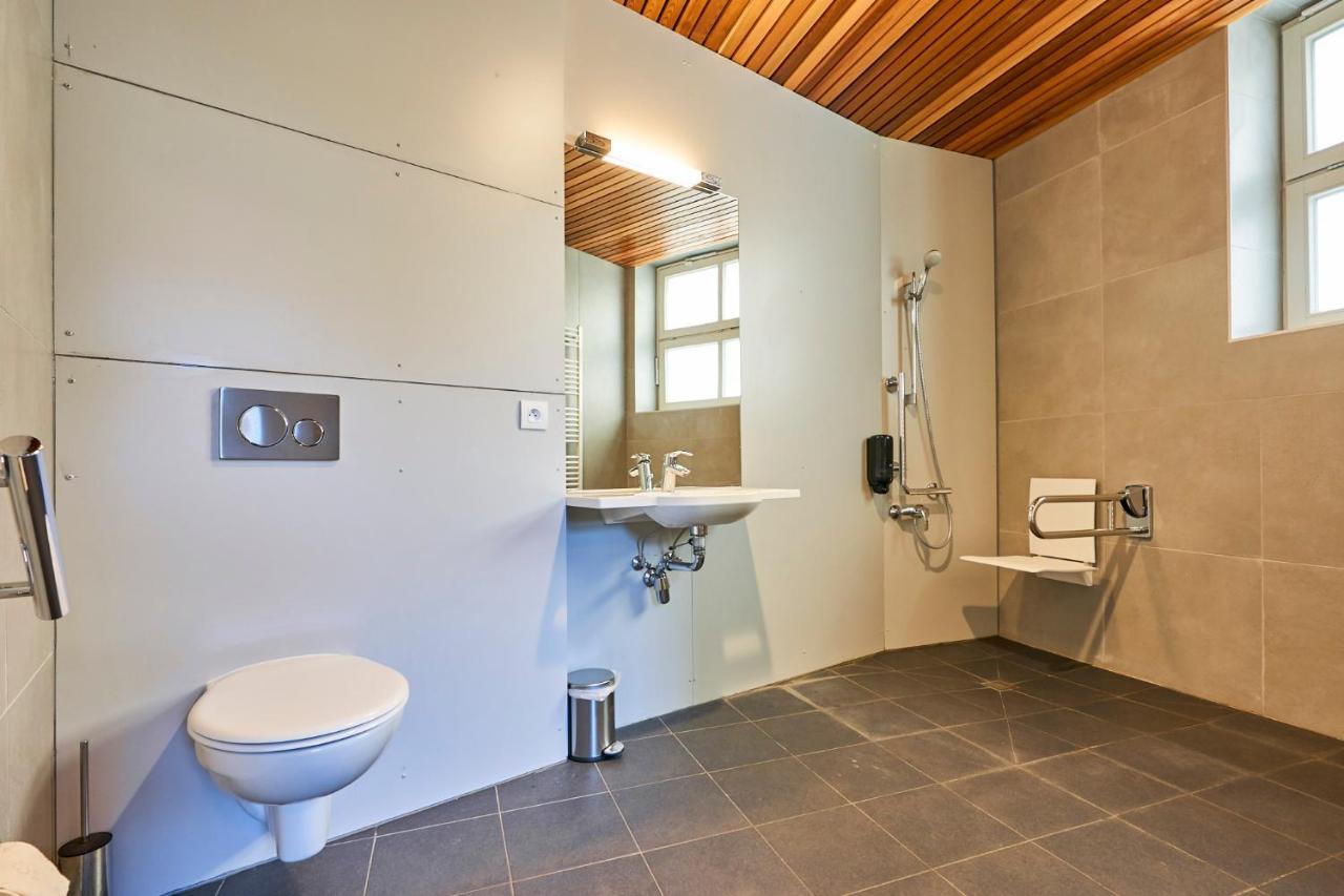 Hi Jacques Brel Hostel