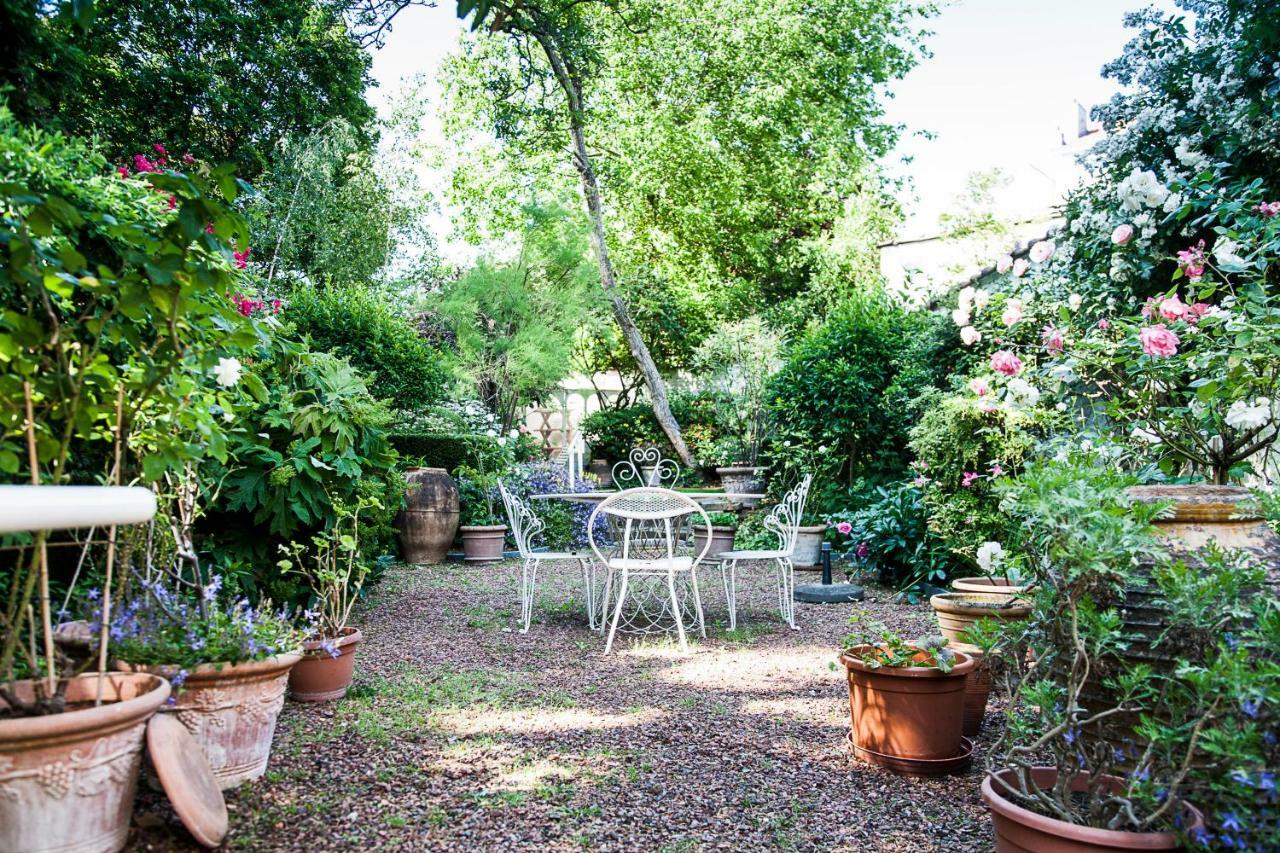 Guest house With Beautiful Garden 3*