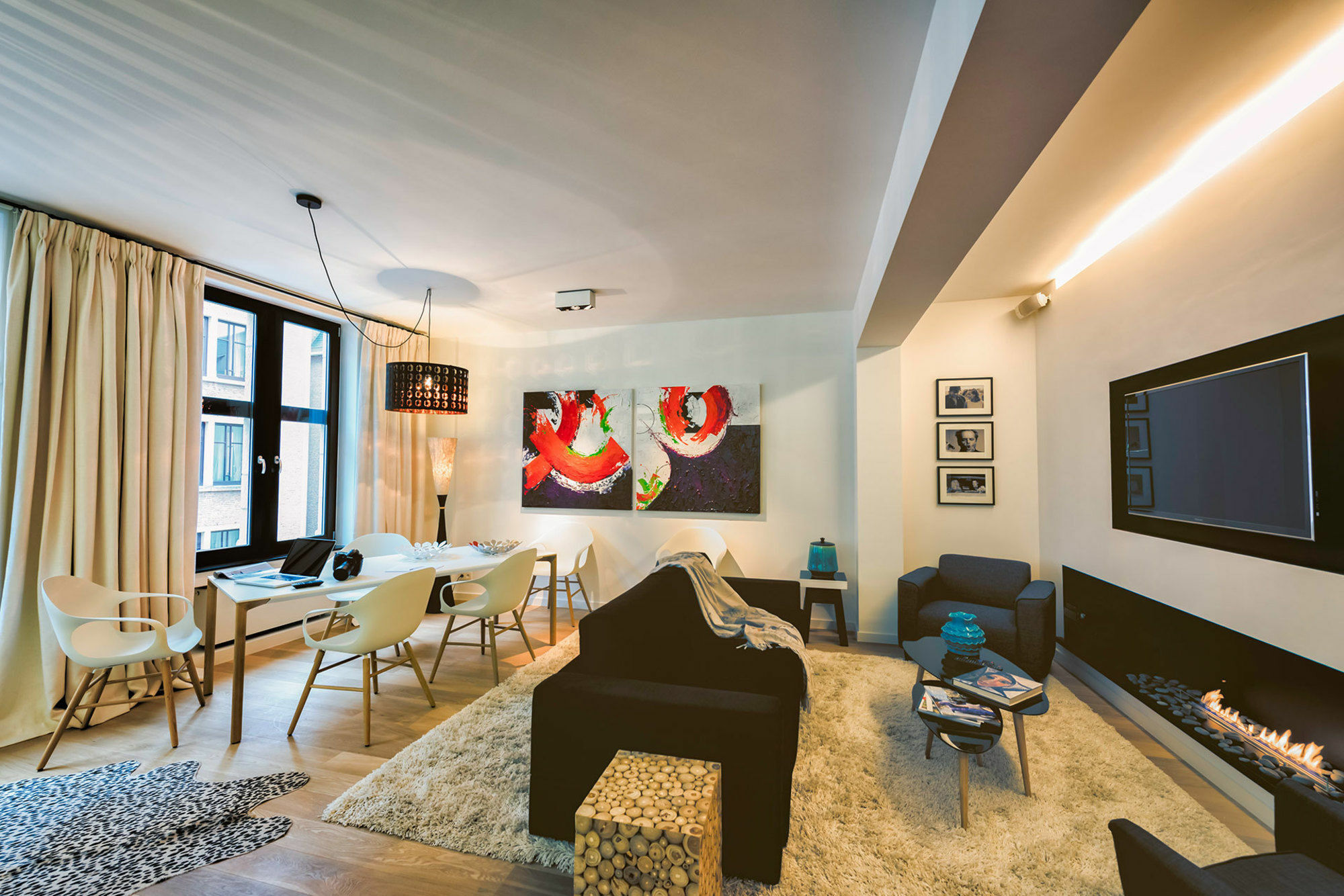 Charles Home - Grand Place Aparthotel