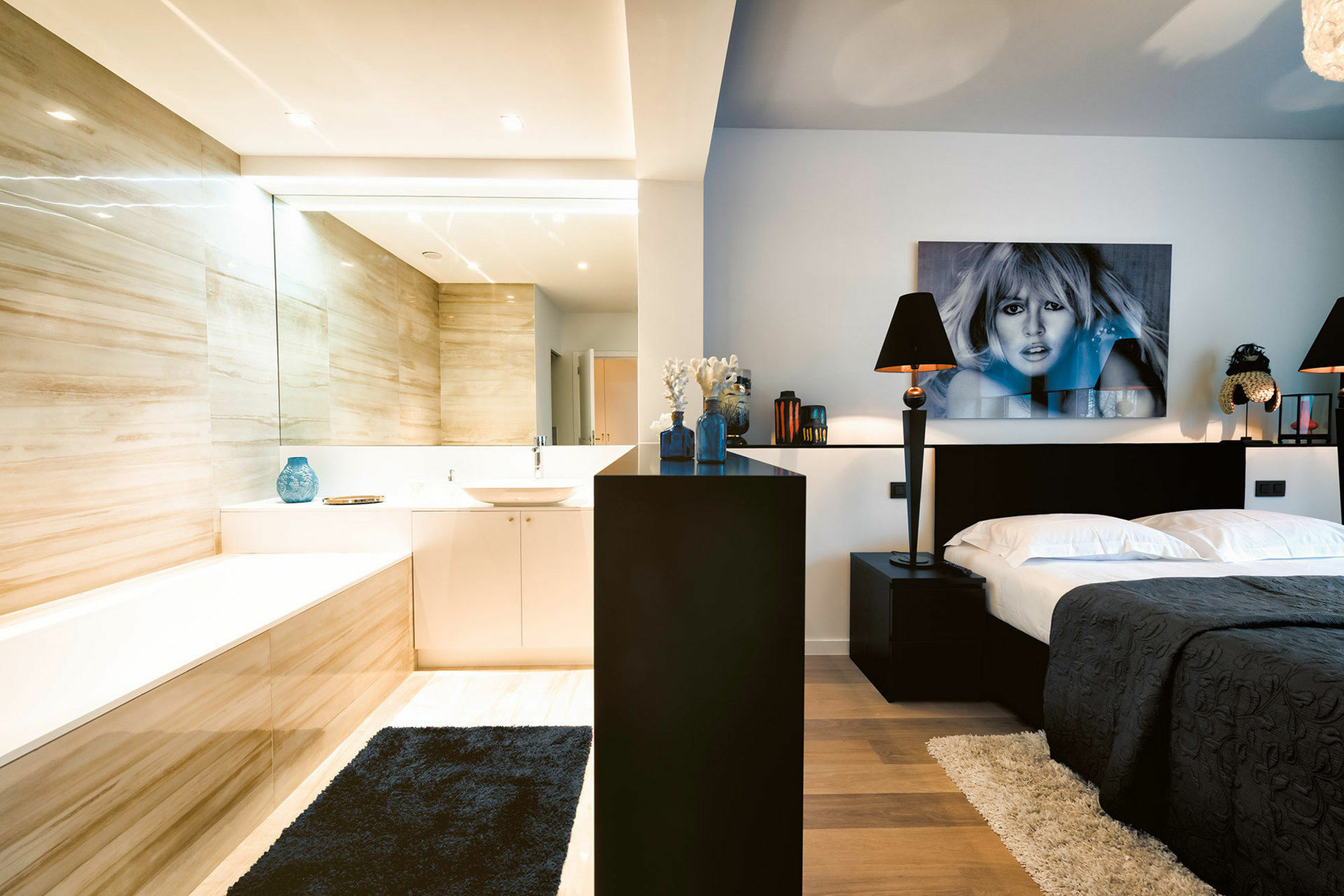 Charles Home - Grand Place Aparthotel Aparthotel 4*