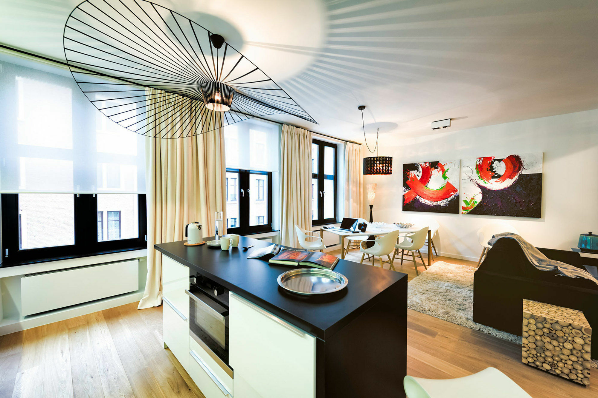 Charles Home - Grand Place Aparthotel 4* Brussels