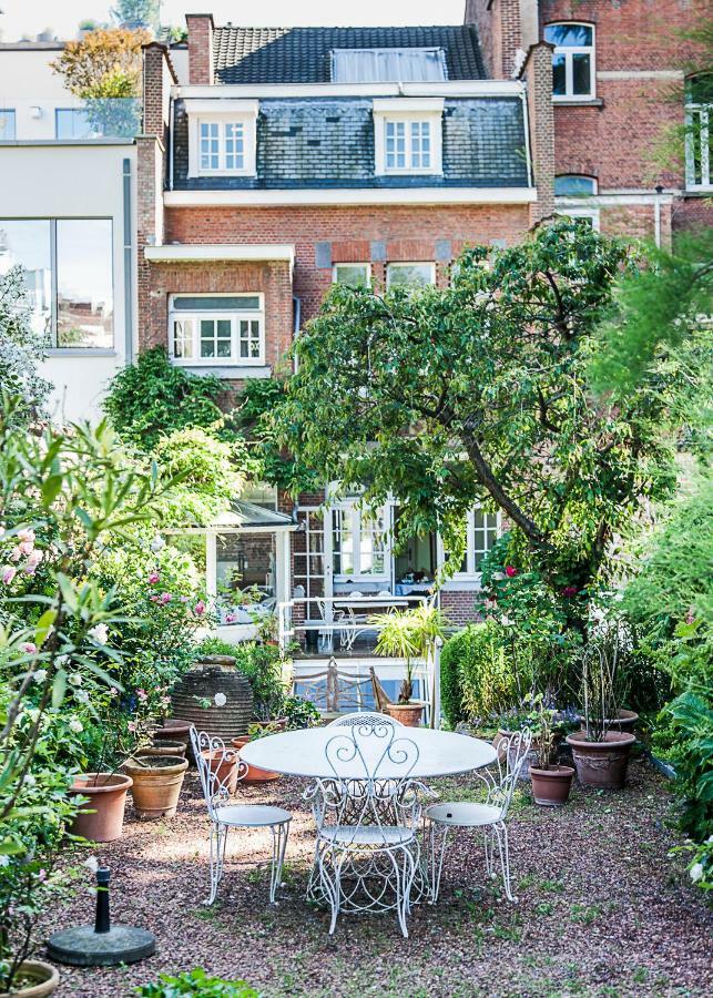 With Beautiful Garden 3*