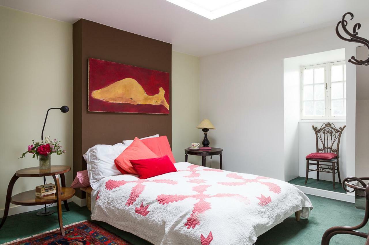 Guest house With Beautiful Garden