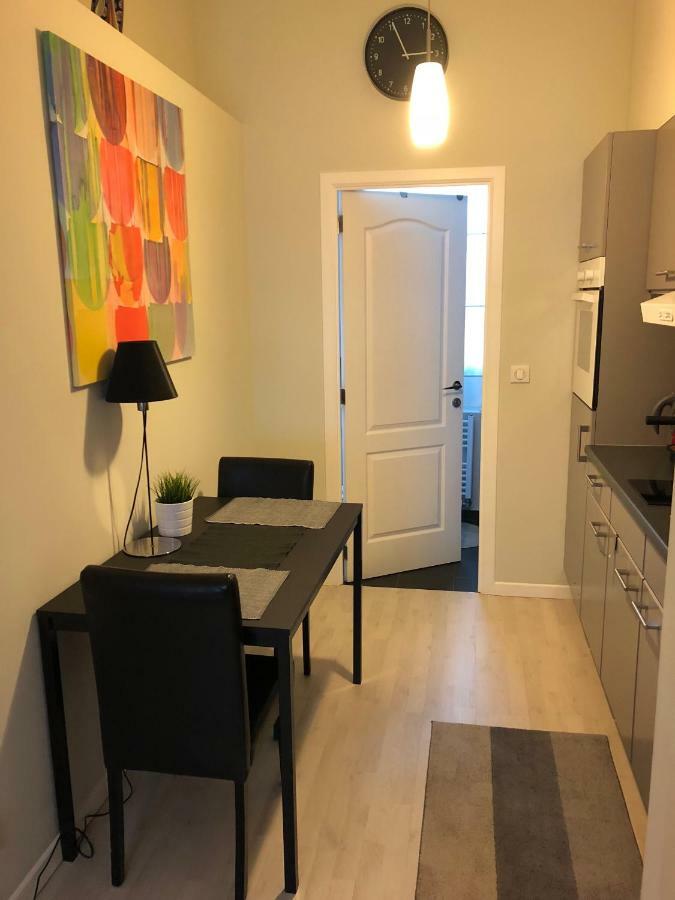 Petit Appartement Jourdan Eu