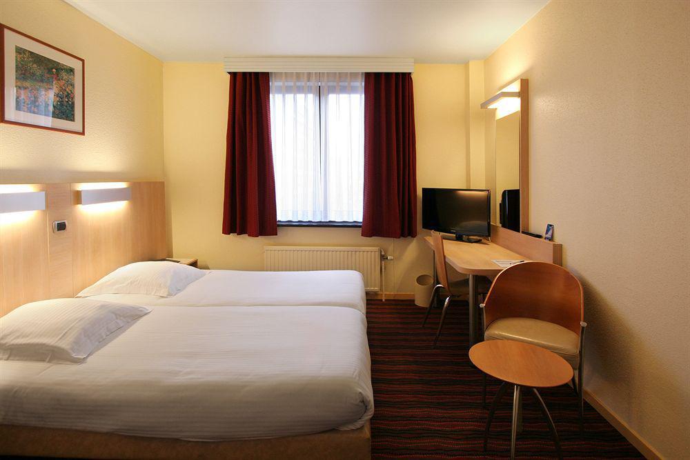 Astrid Centre Hotel 3*