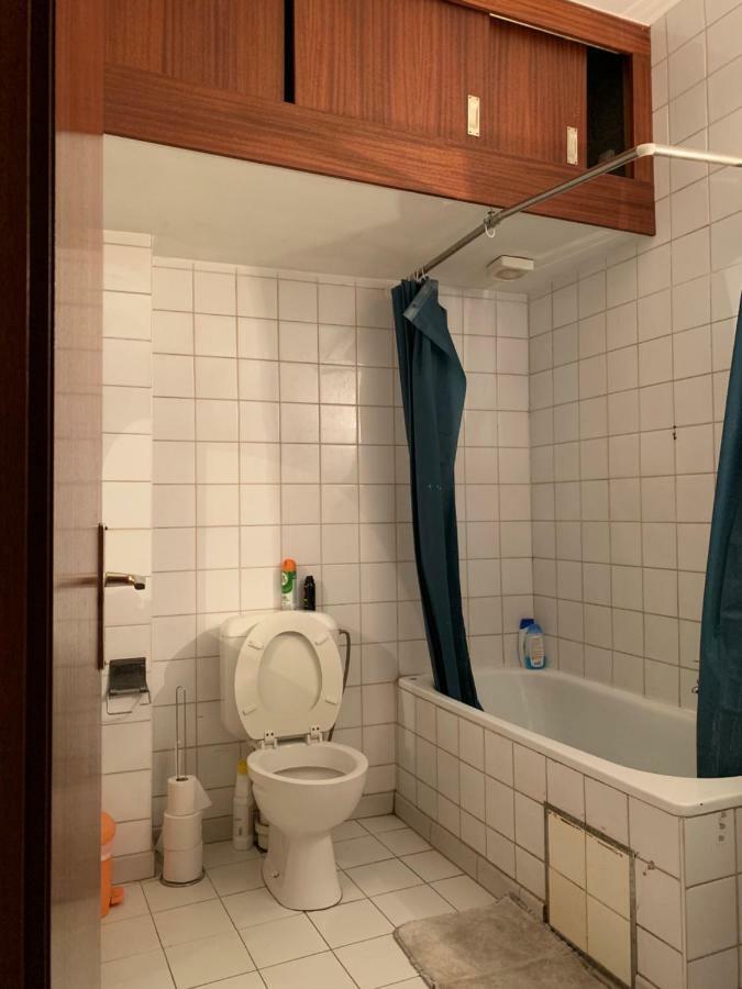 Corner Apartment *