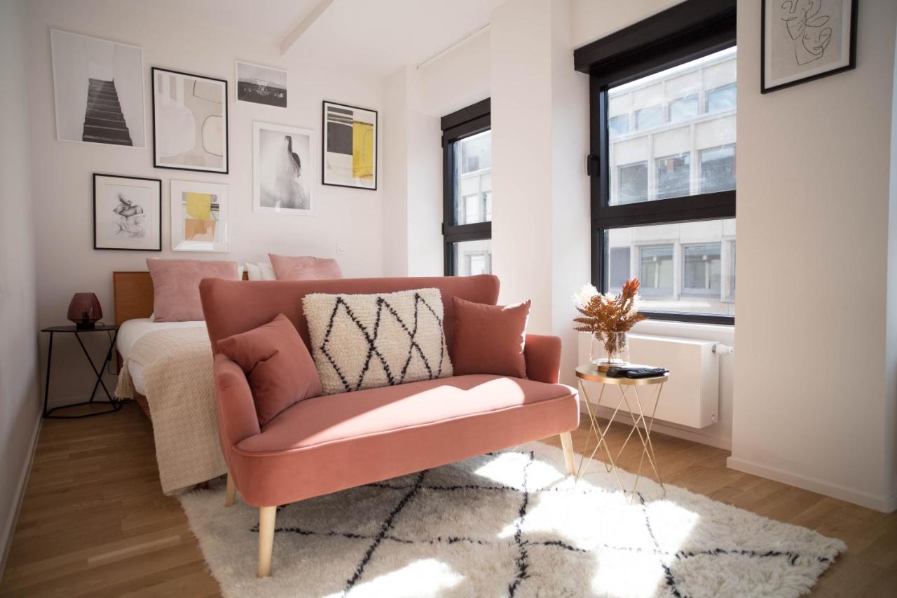 Fabulous Housings 2 Steps From Cee * Brussels
